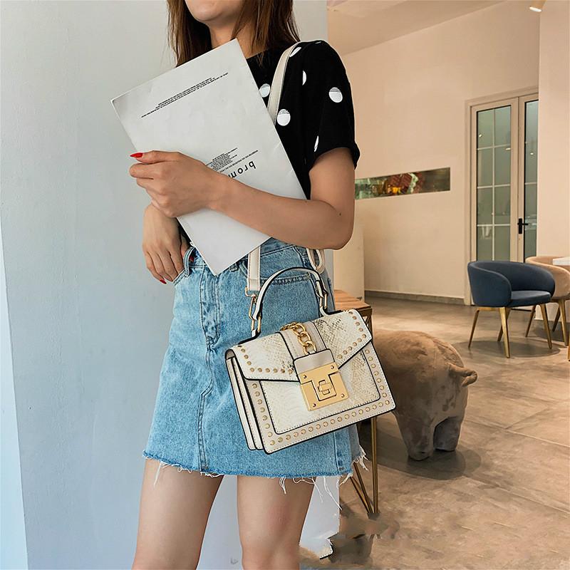 Small Crocodile Print Flap Bags For Women 2021 Leather Mini Handbag Ladies Shoulder Bag Lady Messenger Crossbody Hand Bag, Beige
Small Crocodile Print Flap Bags For Women 2021 Leather Mini Handbag Ladies Shoulder Bag Lady Messenger Crossbody Hand Bag, Beige