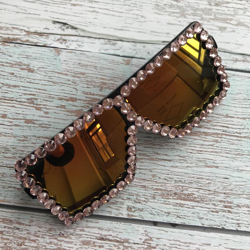 Hot Sale Mirrored Lens Women Square Sunglasses 7 Colors Oversized Mens Sports Eyewear UV400 Diamond Fashion Sun Glasses
Hot Sale Mirrored Lens Women Square Sunglasses 7 Colors Oversized Mens Sports Eyewear UV400 Diamond Fashion Sun Glasses