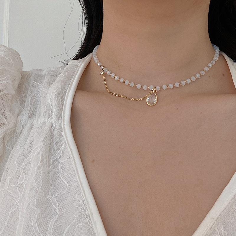 Fashion Tassel Crystal Drop Pendant Necklace for Women White Bead Short Choker Necklace Collier Ras Du Cou 2021
Fashion Tassel Crystal Drop Pendant Necklace for Women White Bead Short Choker Necklace Collier Ras Du Cou 2021