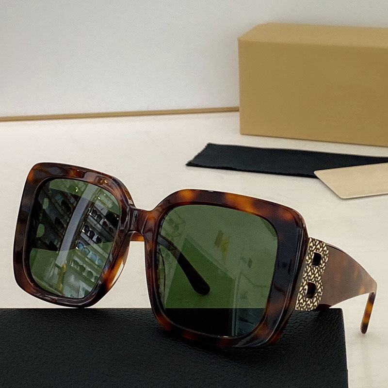 Oversized cat-eye female designer sunglasses square plate frame big double B letter legs simple fashion style UV400 glasses B 4355 with box
Oversized cat-eye female designer sunglasses square plate frame big double B letter legs simple fashion style UV400 glasses B 4355 with box