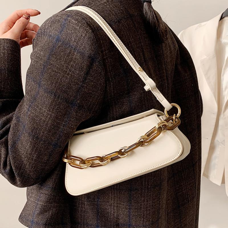 Simple Women Baguette Shoulder Bags Fashion PU Leather Ladies Small Purse Handbags Solid Color Acrylic Chain Female Armpit Bag, White
Simple Women Baguette Shoulder Bags Fashion PU Leather Ladies Small Purse Handbags Solid Color Acrylic Chain Female Armpit Bag, White