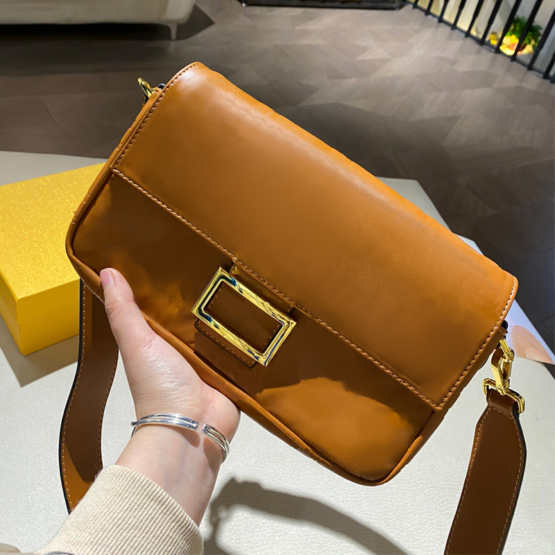 Womens purse small pochette F baguette letters embossing brown real leather bag shoulder crossbody bags handbag high quality 2021 hot solds, Box
Womens purse small pochette F baguette letters embossing brown real leather bag shoulder crossbody bags handbag high quality 2021 hot solds, Box
