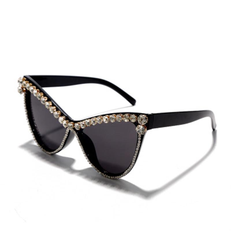 Oversized Cat Eye Rhinstone Sunglasses Women 2021 Design Sexy Shining Diamond Sun Glasses Ladies Retro Prom Shades
Oversized Cat Eye Rhinstone Sunglasses Women 2021 Design Sexy Shining Diamond Sun Glasses Ladies Retro Prom Shades