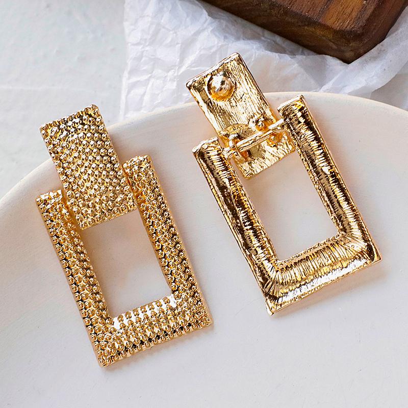 AMORCOME Gold Color Trendy Geometric Metal Drop Earrings for Women Exaggeration Square Statement Earring Fashion Party Jewelry
AMORCOME Gold Color Trendy Geometric Metal Drop Earrings for Women Exaggeration Square Statement Earring Fashion Party Jewelry