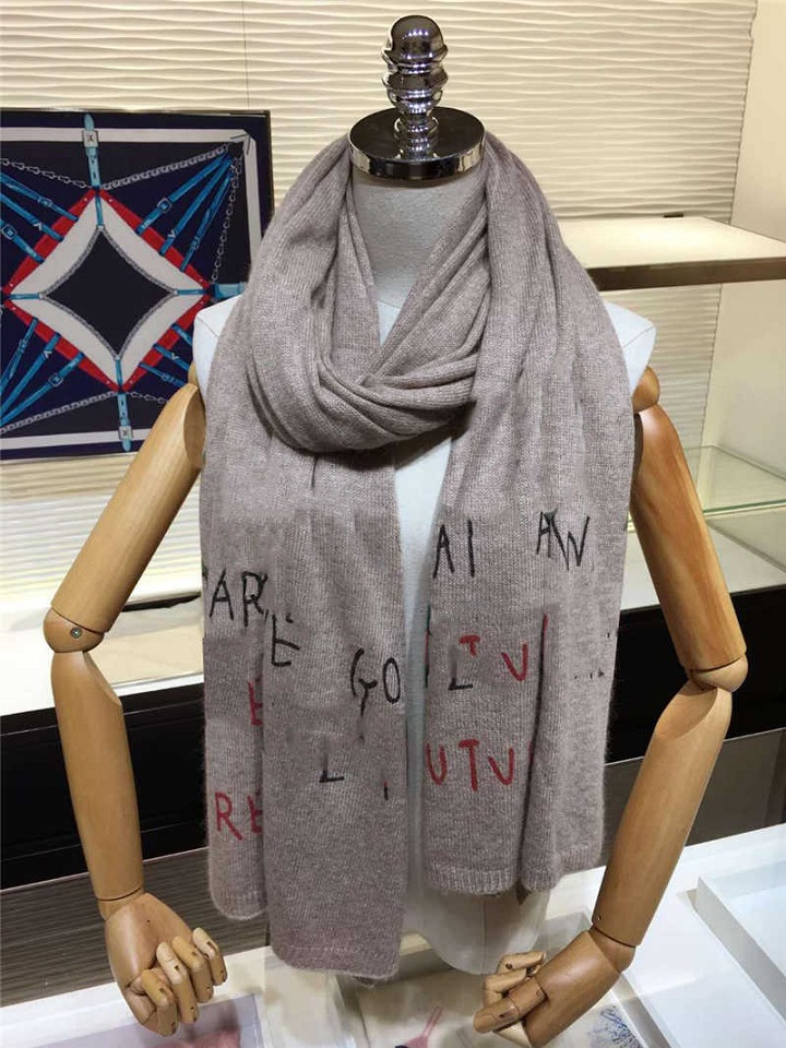 Autumn Winter Men Women Silk Scarf Fashion Unisex 4 Season Shawl Scarf Lattice Letter Scarves Size 180x70cm Wholesale Hot, Blue;gray
Autumn Winter Men Women Silk Scarf Fashion Unisex 4 Season Shawl Scarf Lattice Letter Scarves Size 180x70cm Wholesale Hot, Blue;gray