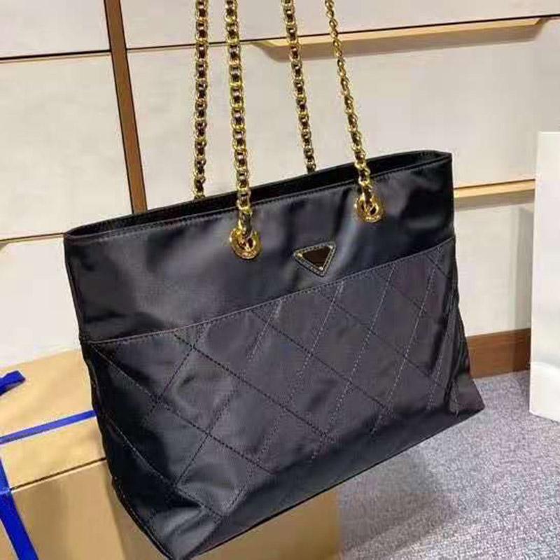 Luxury 3A Hot Sale Classic Brand Black Shopping Bag Canvas Nylon Large Capacity Handbag High Quality Handbag Women Shoulder Bag
Luxury 3A Hot Sale Classic Brand Black Shopping Bag Canvas Nylon Large Capacity Handbag High Quality Handbag Women Shoulder Bag