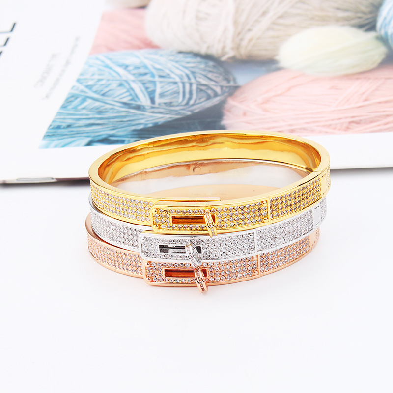2020 fashion versatile creativity button bracelet jewerly full set zircon bracelet silver rose gold bracelets women jewelry Christmas gift, Black
2020 fashion versatile creativity button bracelet jewerly full set zircon bracelet silver rose gold bracelets women jewelry Christmas gift, Black