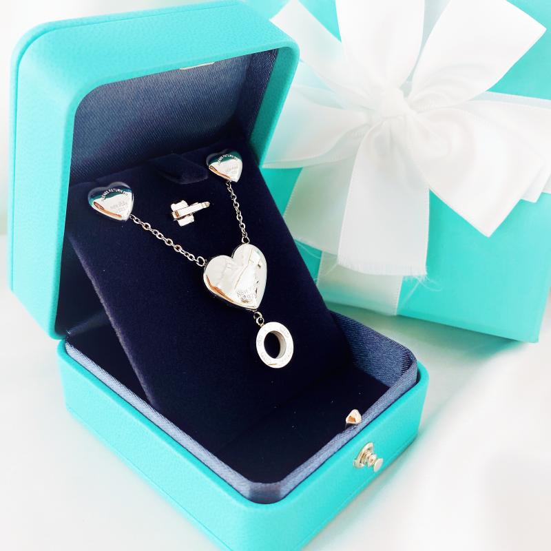 Pink Heart Pendant Necklaces 316L Stainless Steel Necklace For Women Gift Luxury Jewelry Wholesale Ins
Pink Heart Pendant Necklaces 316L Stainless Steel Necklace For Women Gift Luxury Jewelry Wholesale Ins