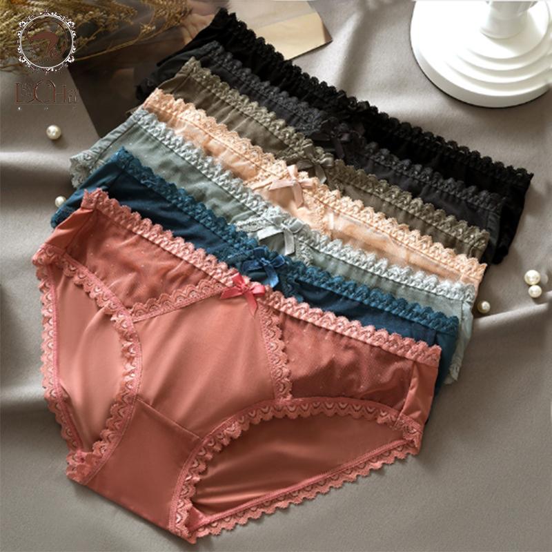 Leechee New Lace Traceless Underwear Female Mid Waist Breathable Hollow Out Lingerie Cotton Crotch Women Solid Color Thin Breifs, Black
Leechee New Lace Traceless Underwear Female Mid Waist Breathable Hollow Out Lingerie Cotton Crotch Women Solid Color Thin Breifs, Black