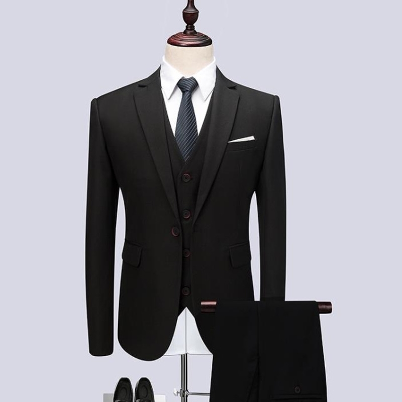Mens Black Classic Smoking Suits Fashion Party Mens Slim Skinny Suits Business Men Grooming Custom Tuxedos 3 Pieces Suits 201123, Navy blue
Mens Black Classic Smoking Suits Fashion Party Mens Slim Skinny Suits Business Men Grooming Custom Tuxedos 3 Pieces Suits 201123, Navy blue