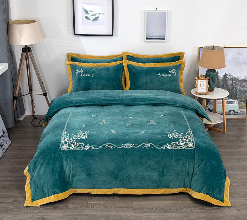 Green Embroidery 10 Colors Winter Velvet Flannel Fleece Bedding set Duvet Cover Bed Linen Fitted Sheet Pillowcases Queen King
Green Embroidery 10 Colors Winter Velvet Flannel Fleece Bedding set Duvet Cover Bed Linen Fitted Sheet Pillowcases Queen King