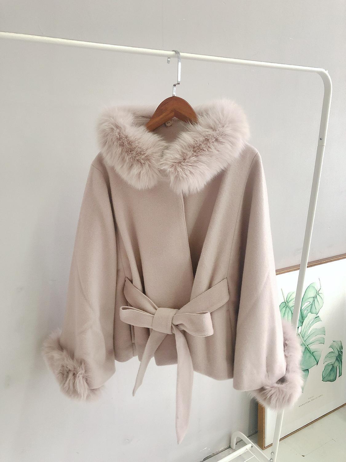 autumn and winter new women's sweet style elegant temperament extravagant wild fox fur collar cloak lace coat 201222