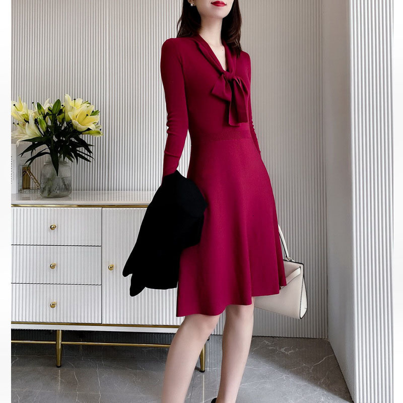 Spring New Knitted or Crocheted Female Long Sleeve Temperament with Low Neckline v Bowknot Fine the Word Dress Women Plus Size R722 1l8t, Red wine
Spring New Knitted or Crocheted Female Long Sleeve Temperament with Low Neckline v Bowknot Fine the Word Dress Women Plus Size R722 1l8t, Red wine