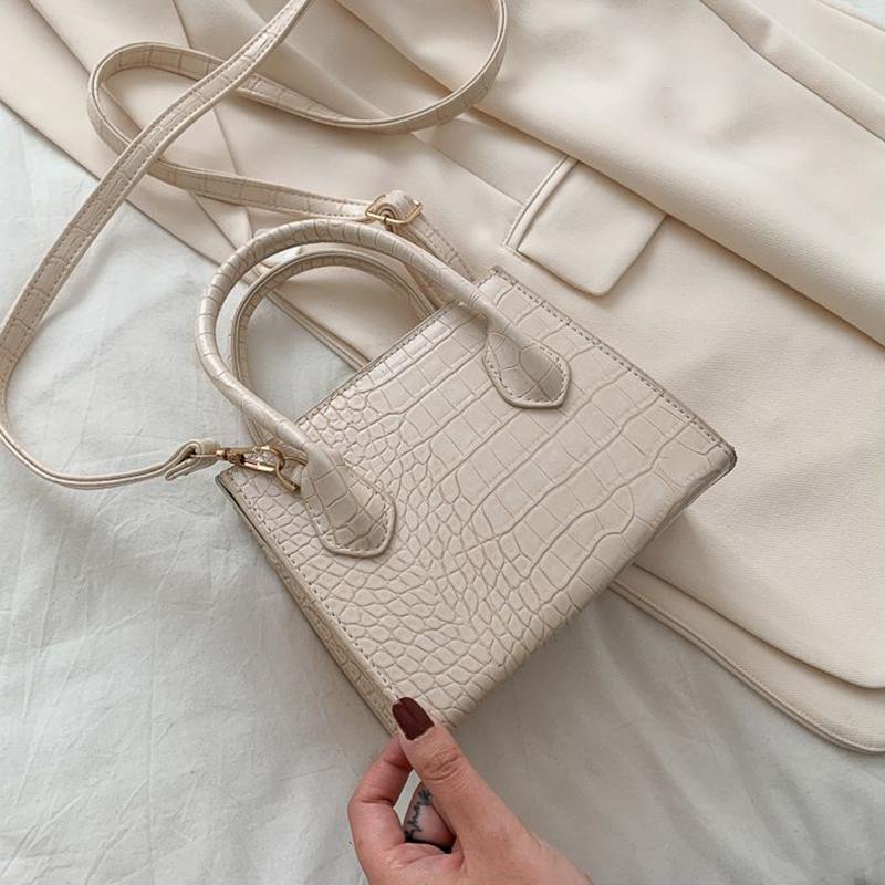 Small Crocodile Pattern Solid Color PU Leather Crossbody Bags For Women 2020 Summer Lady Shoulder Handbags Female Simple Totes, Black
Small Crocodile Pattern Solid Color PU Leather Crossbody Bags For Women 2020 Summer Lady Shoulder Handbags Female Simple Totes, Black