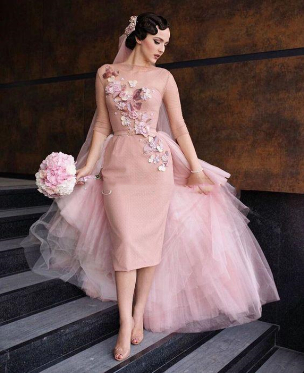 Pretty Blush Pink Short Sheath Wedding Dresses With Detachable Overskirt Spring Summer Garden Bridal Gown Appliques 3D Flowers Half Sleeve