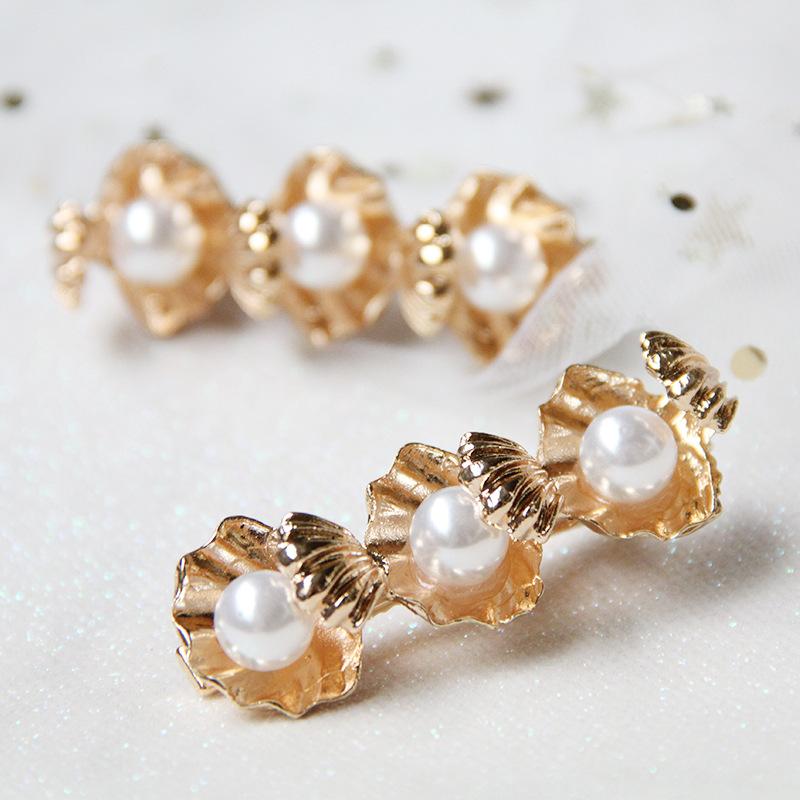 6cm Shell Pearl Alloy Hairpin INS Retro Bangs Clip Hair Clip for Women Barrettes Hair accessories
6cm Shell Pearl Alloy Hairpin INS Retro Bangs Clip Hair Clip for Women Barrettes Hair accessories