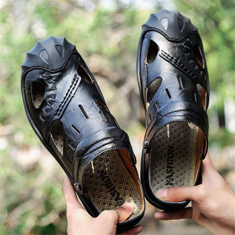 Summer Great Leisure Size in the Open Air Leather Soft Bottoms of Men Without Flattening Baotou Sandals Men's Beach Shoes I134, 01
Summer Great Leisure Size in the Open Air Leather Soft Bottoms of Men Without Flattening Baotou Sandals Men's Beach Shoes I134, 01