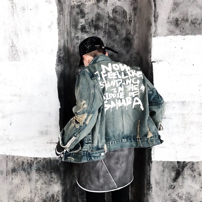 2019 Street clothing Hip hop style Jeans Jacket Mens Jackets And Coats Denim Jacket Mens Hole Clothes Cotton Jeans Jacket T200502