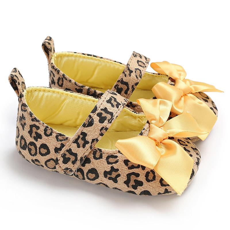 First Walkers Baby Shoes Retro Leather Boy Girl Multicolor Toddler Rubber Sole Anti-slip Infant Born Moccasins
First Walkers Baby Shoes Retro Leather Boy Girl Multicolor Toddler Rubber Sole Anti-slip Infant Born Moccasins