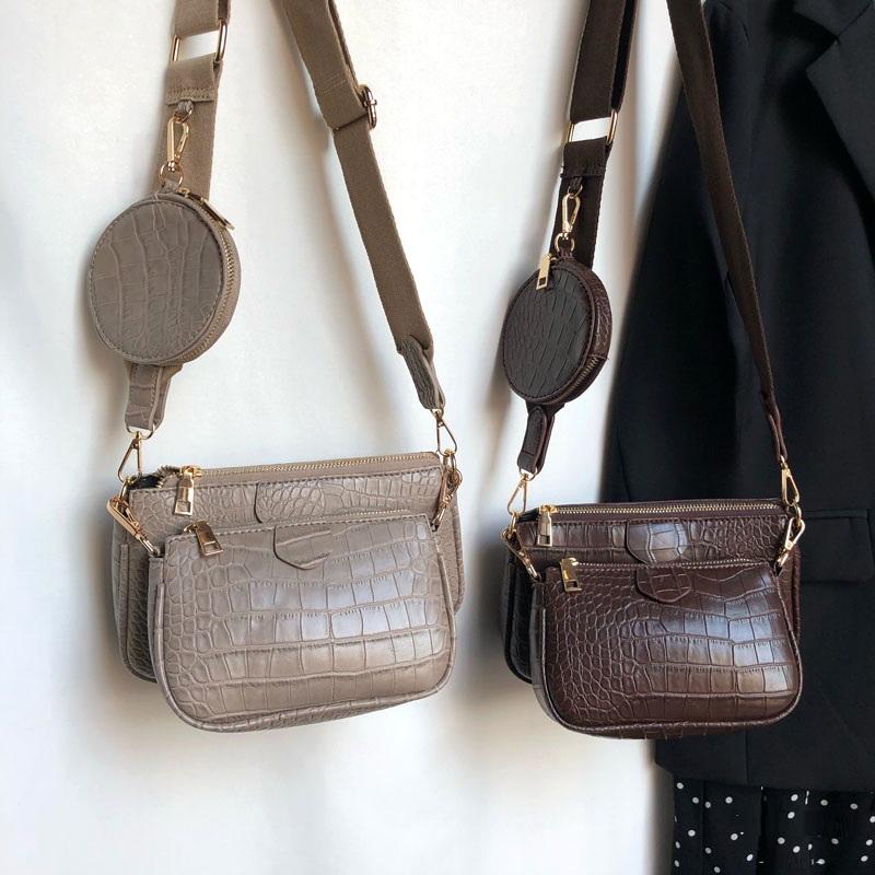 Vintage Crocodile women shoulder bag luxury designer wide strap Crossbody bag chain Sling pu leather ladies 3 set wallet, Black
Vintage Crocodile women shoulder bag luxury designer wide strap Crossbody bag chain Sling pu leather ladies 3 set wallet, Black