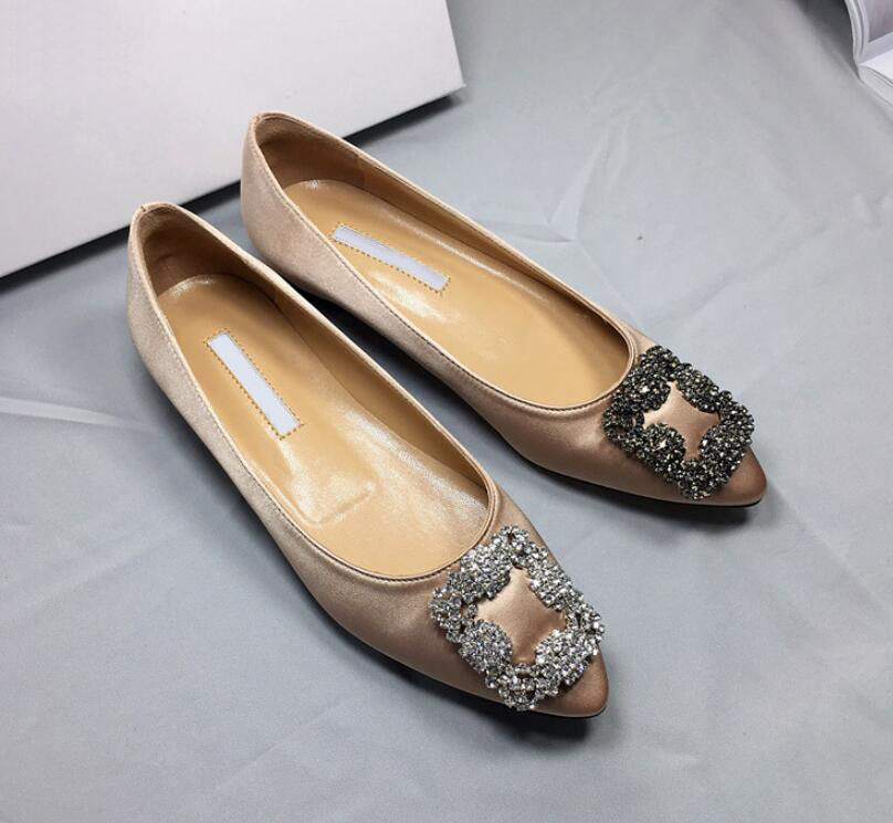 Hot Sale- Pointed diamond flat shoes women's shoes the new spring/summer fashion shoes buckle silks and satins shallow mouth joker
Hot Sale- Pointed diamond flat shoes women's shoes the new spring/summer fashion shoes buckle silks and satins shallow mouth joker