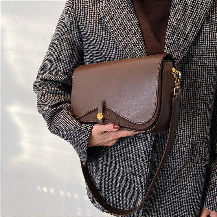 Vintage Leather Women Shoulder Bag High Quality Crossbody Bags for Women 2021 Fashion Shopper Bag Designer Travel Messenger Bags, White
Vintage Leather Women Shoulder Bag High Quality Crossbody Bags for Women 2021 Fashion Shopper Bag Designer Travel Messenger Bags, White
