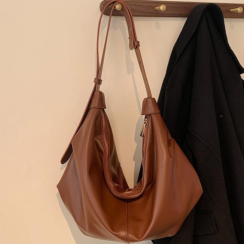 Large Capacity Conventional Handbags Luxury Designer Brand Handbags Fashion Designer Messenger Bags High Quality Casual Bags, Black
Large Capacity Conventional Handbags Luxury Designer Brand Handbags Fashion Designer Messenger Bags High Quality Casual Bags, Black