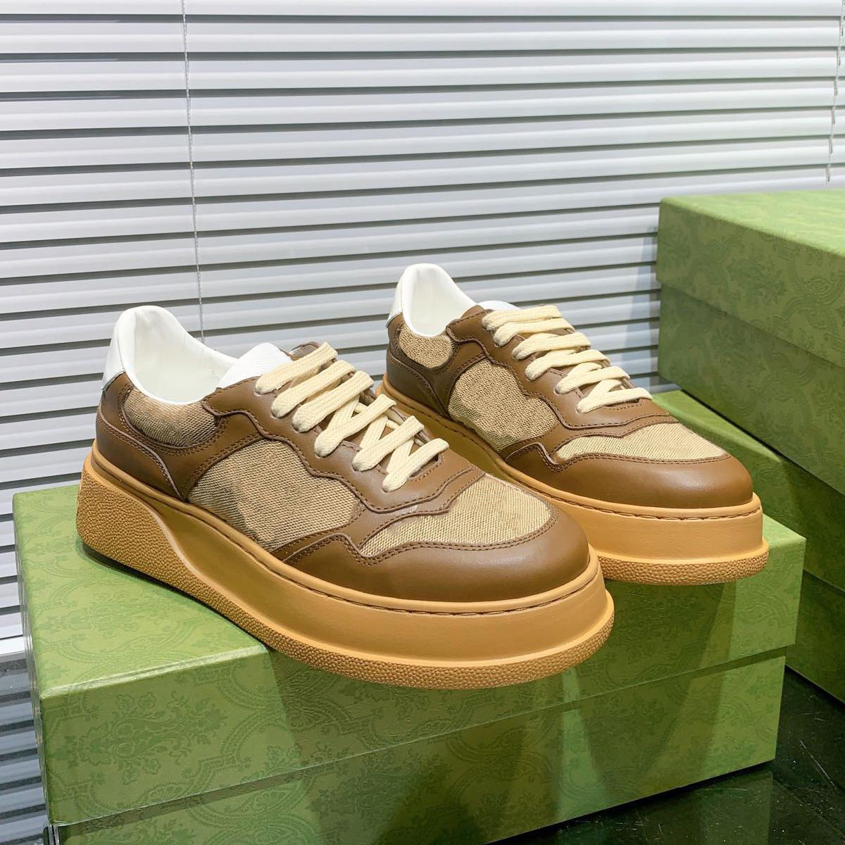 22SS Top Quality Men Women Genuine Leather Casual Shoe Classic Print Height Increase Thick Bottom Platform Sneaker Luxurys Designer Vintage Runner Trainer 35-45, Navy
22SS Top Quality Men Women Genuine Leather Casual Shoe Classic Print Height Increase Thick Bottom Platform Sneaker Luxurys Designer Vintage Runner Trainer 35-45, Navy