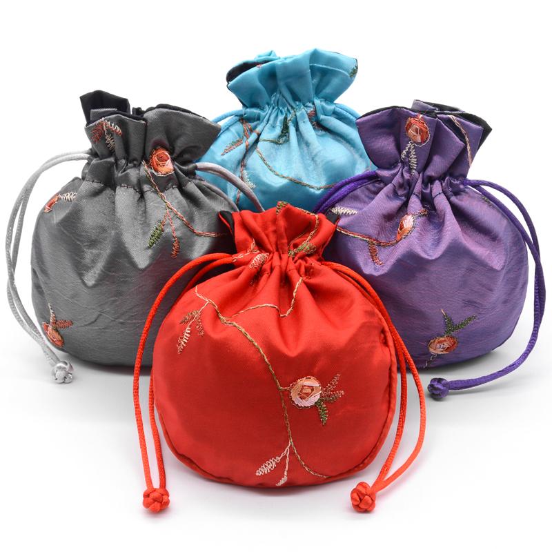 4.3X5.1inch High Quality Embroidery Small Satin Pouches Drawstring Candy Gift Bag Jewelry Packaging Wedding Party Favor
4.3X5.1inch High Quality Embroidery Small Satin Pouches Drawstring Candy Gift Bag Jewelry Packaging Wedding Party Favor