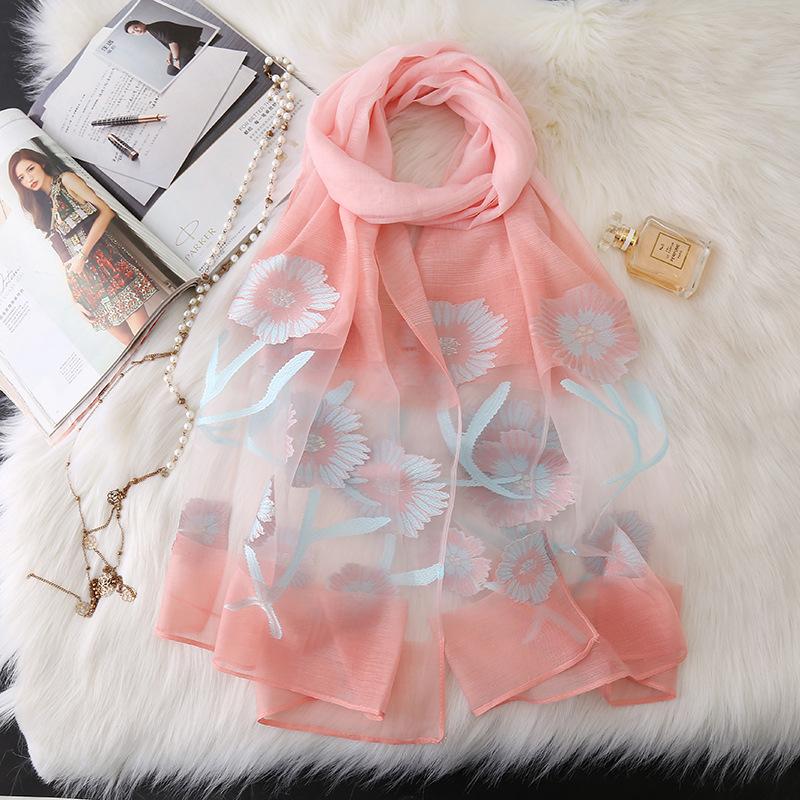 2020 autumn and winter new lace cut-out sunflower silk scarf female artistic retro imitation silk hair gradient scarf Shawl
2020 autumn and winter new lace cut-out sunflower silk scarf female artistic retro imitation silk hair gradient scarf Shawl