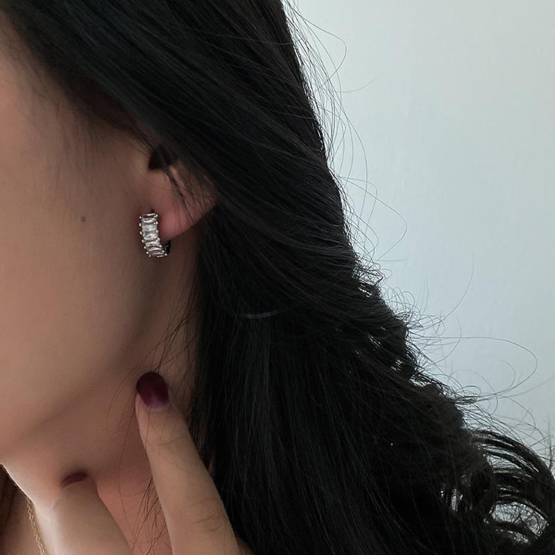 Hoop & Huggie Simple Classic Crystal Geometric Earrings For Women Girl Small Round Elegant Party Temperament Trendy Jewelry
Hoop & Huggie Simple Classic Crystal Geometric Earrings For Women Girl Small Round Elegant Party Temperament Trendy Jewelry