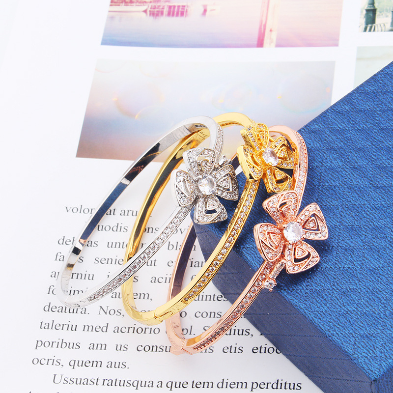 Japanese and Korean style small fresh lucky clover bracelet ring set fashion charm bracelet silver rose gold bracelets bangles wholesale, Black
Japanese and Korean style small fresh lucky clover bracelet ring set fashion charm bracelet silver rose gold bracelets bangles wholesale, Black