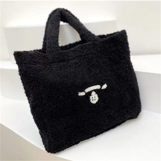 22ss Women Fuzzy Teddy Lambswool Totes Womens Handbag Fluffy Designers Handbags Luxurys Designers Shoulder Crossbody Bag Purses, Medium(30-50cm)
22ss Women Fuzzy Teddy Lambswool Totes Womens Handbag Fluffy Designers Handbags Luxurys Designers Shoulder Crossbody Bag Purses, Medium(30-50cm)