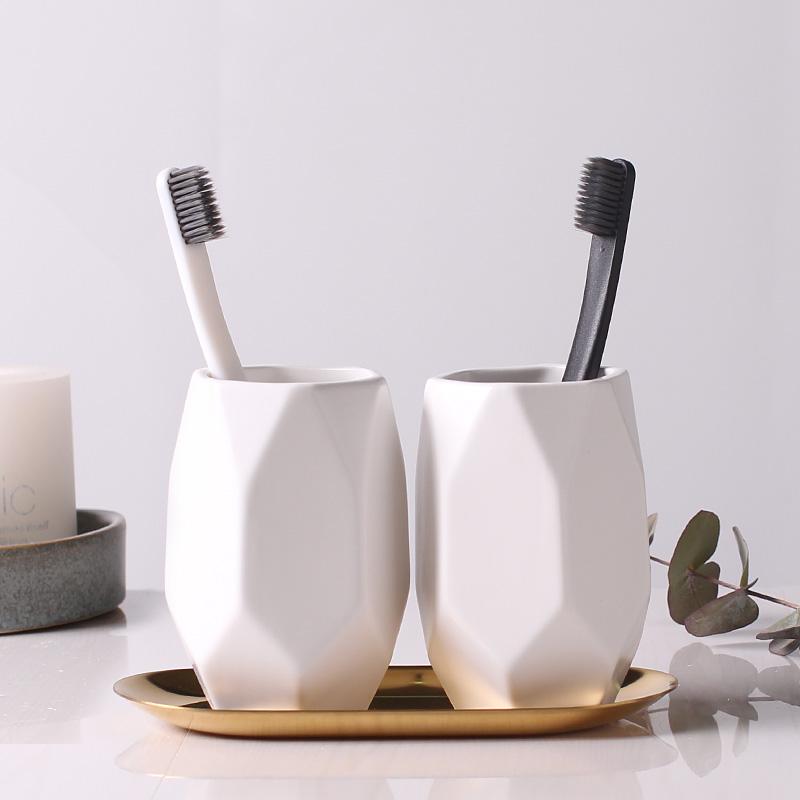 Direct sales new products modern personality diamond shaped home cup lovers creative pair ins ceramic wedding brush cup
Direct sales new products modern personality diamond shaped home cup lovers creative pair ins ceramic wedding brush cup