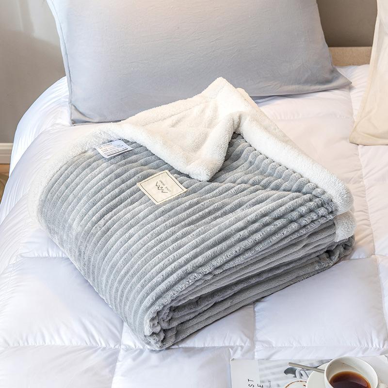 3 Sizes Soft Warm Bedspread 2 Layers Flannel Velvet Blanket Adult Winter Cover On The Bed Throw For Beds Home Textile Travel
3 Sizes Soft Warm Bedspread 2 Layers Flannel Velvet Blanket Adult Winter Cover On The Bed Throw For Beds Home Textile Travel