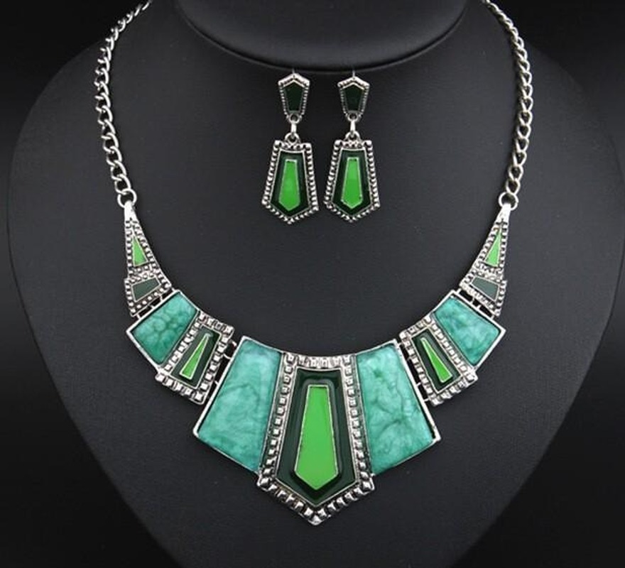 Jewelry Sets For Women Artifical Stone Enamel Necklace Earrings Sets Four Colors Statement Necklace Fashion Jewellery Set, Silver
Jewelry Sets For Women Artifical Stone Enamel Necklace Earrings Sets Four Colors Statement Necklace Fashion Jewellery Set, Silver