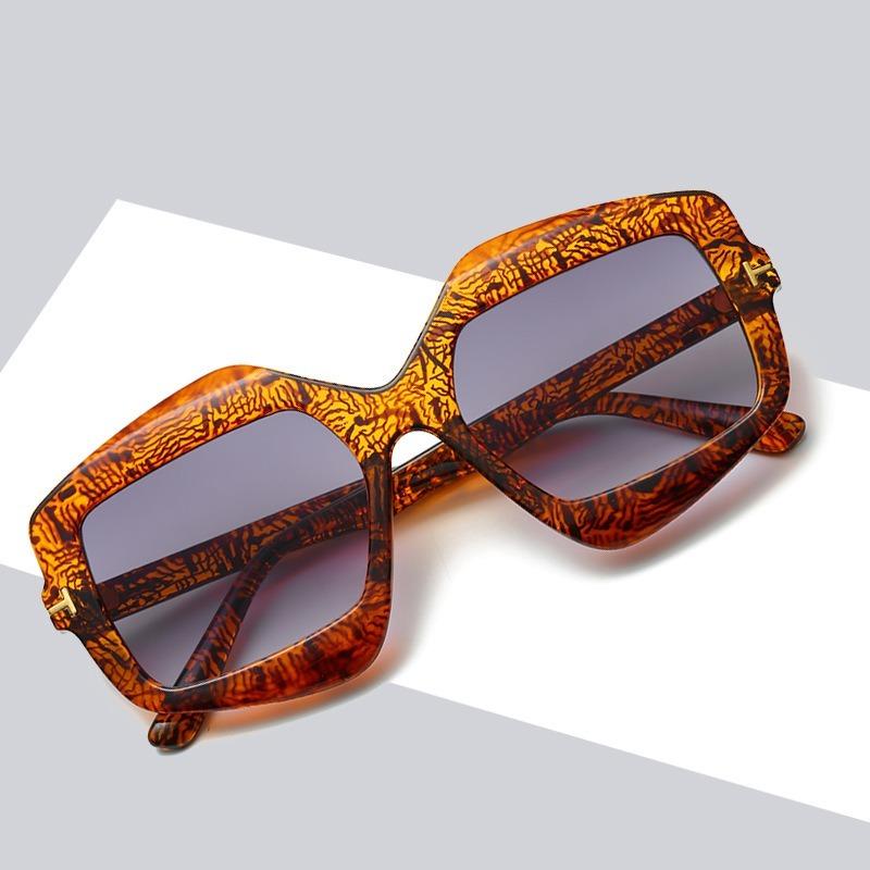 European American abay brand woman sunglasses Irregular trend fashion colorful sun glasses for men and women Personality oculos
European American abay brand woman sunglasses Irregular trend fashion colorful sun glasses for men and women Personality oculos