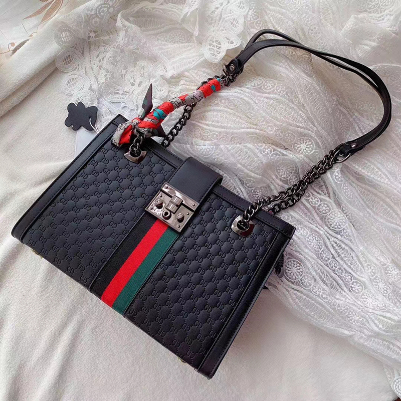 designer women's 2020 new Small versatile messenger net red chain armpit Shoulder bag
designer women's 2020 new Small versatile messenger net red chain armpit Shoulder bag