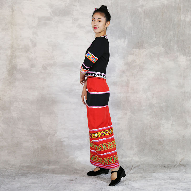 Thailand Ethnic clothing Women's elegant outfit festival Dance Performance wear Tops and Skirt set embroidered Asian costume