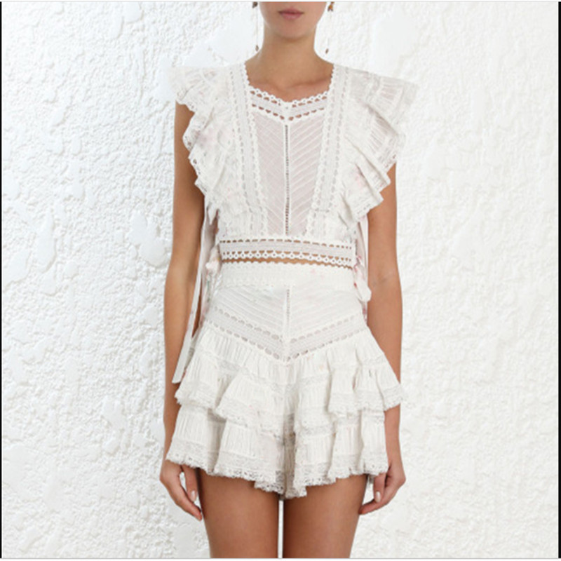 Women Two Piece Outfits Summer Lace Sleeveless Crop Top High Waist Shorts 2 Piece Set Ruffles Hollow Out Embroidery Women Sets T200325