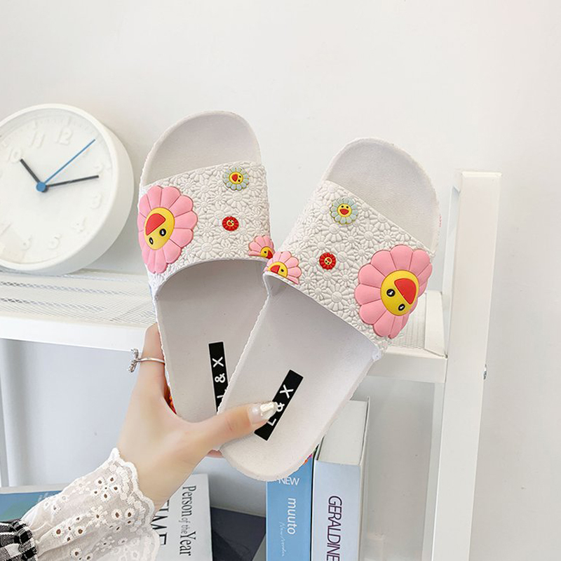 Cute Murakami Flat Flip Flops Fashion Colorful Sunflower Pattern Home shoes PVC Women Beach Slippers Y200706, White
Cute Murakami Flat Flip Flops Fashion Colorful Sunflower Pattern Home shoes PVC Women Beach Slippers Y200706, White