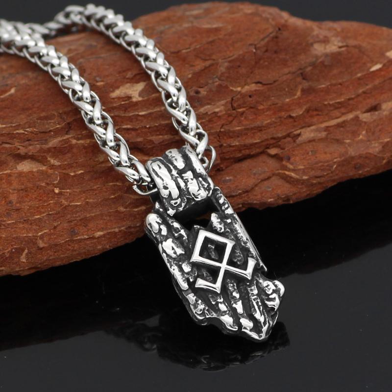 Pendant Necklaces Stainless Steel Nordic Viking Amulet Odin Symbol Rune Necklace With Valknut Gift Bag
Pendant Necklaces Stainless Steel Nordic Viking Amulet Odin Symbol Rune Necklace With Valknut Gift Bag