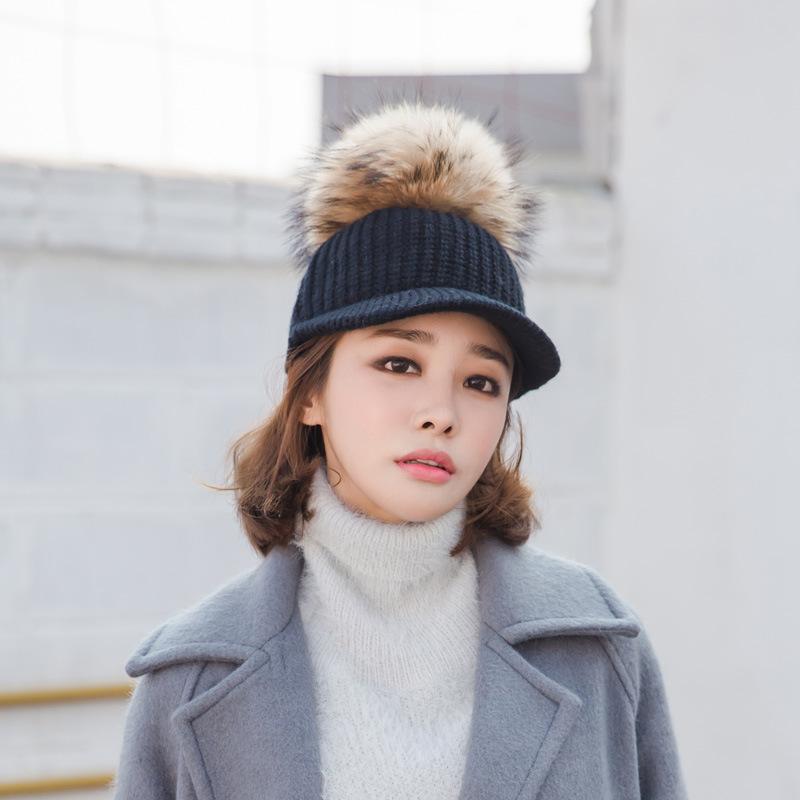 15cm Natural Animal Hairball Winter Warm Hat Women Really Raccoon Pompom beanies Knitted Hat Female Outdoor Ski, White
15cm Natural Animal Hairball Winter Warm Hat Women Really Raccoon Pompom beanies Knitted Hat Female Outdoor Ski, White