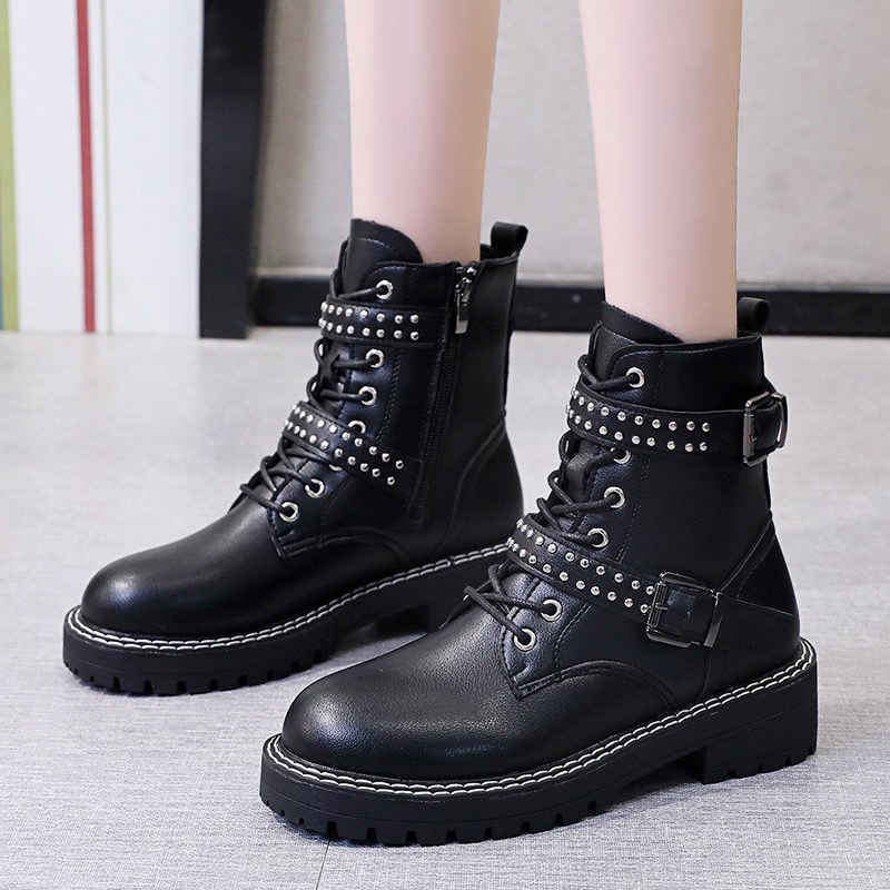 2021 The New British Style Rivet Buckle Ankle for Women Platform Heels Motorcycle Woman Leather Dwaterproof Water Boots Fyag, Black
2021 The New British Style Rivet Buckle Ankle for Women Platform Heels Motorcycle Woman Leather Dwaterproof Water Boots Fyag, Black