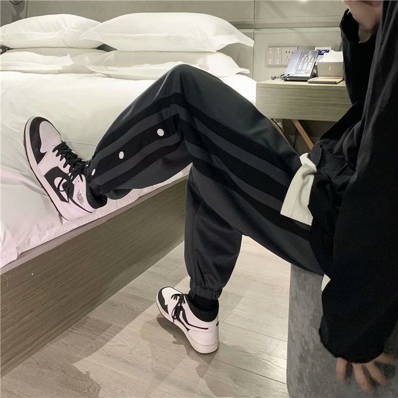 Fashion 2021 Spring High Street Breasted Leggings Broad of Men Big Sports Pants Hip Better Free V0KT, Black
Fashion 2021 Spring High Street Breasted Leggings Broad of Men Big Sports Pants Hip Better Free V0KT, Black