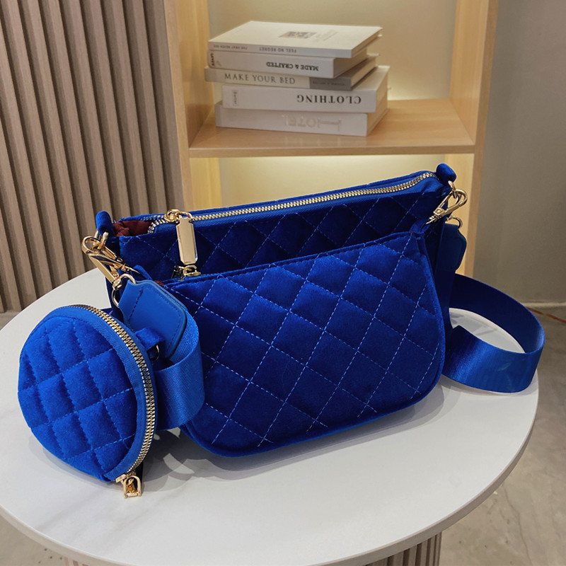 Velvet Shoulder Bags for Women Small Female Crossbody Bag Designer Handbags and Purses ladies 3 bag set wallet blue
Velvet Shoulder Bags for Women Small Female Crossbody Bag Designer Handbags and Purses ladies 3 bag set wallet blue