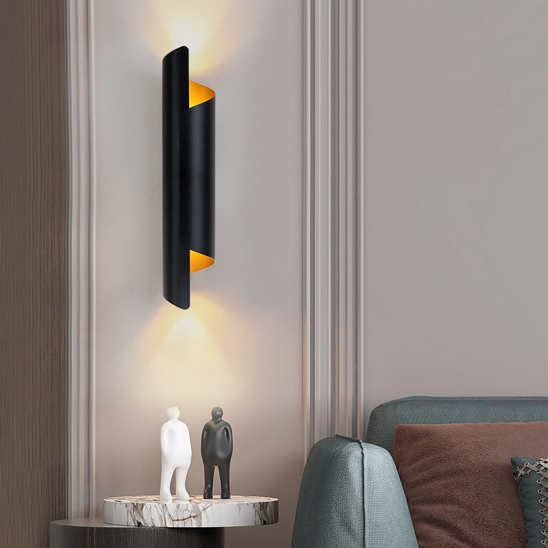 Nordic living room lamp Light luxury bedside wall lamp modern bedroom aisle decoration iron simple engineering
Nordic living room lamp Light luxury bedside wall lamp modern bedroom aisle decoration iron simple engineering