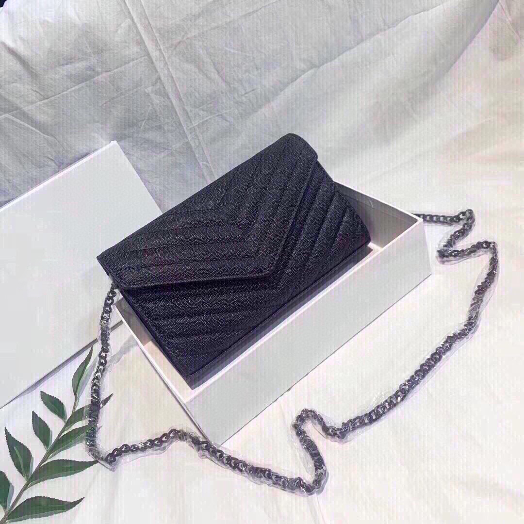 Envelope with caviar TOP shoulder bags Classic chain handbags High quality Cross body bag Messenger bag with box, With logo
Envelope with caviar TOP shoulder bags Classic chain handbags High quality Cross body bag Messenger bag with box, With logo