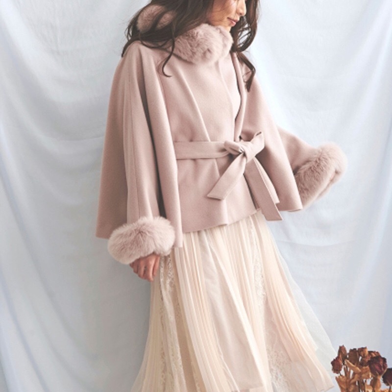 autumn and winter new women's sweet style elegant temperament extravagant wild fox fur collar cloak lace coat 201222