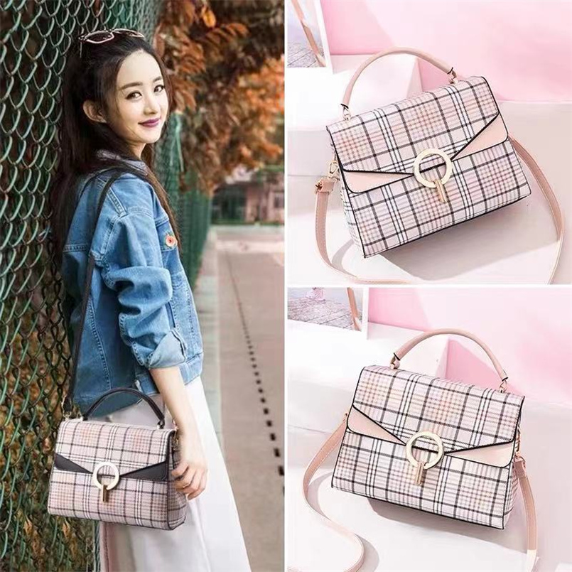 5a 2021 Top quality Re-edition Underarm bag 2000 Nylon leather Shoulder bags Women Crossbody messenger Handbag wholesale, A1
5a 2021 Top quality Re-edition Underarm bag 2000 Nylon leather Shoulder bags Women Crossbody messenger Handbag wholesale, A1
